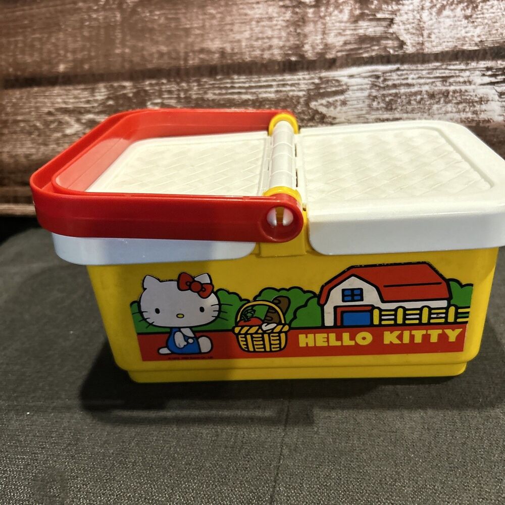 Hello Kitty Picnic Basket Sanrio CBS Toys Vintage 1983 Made In USA